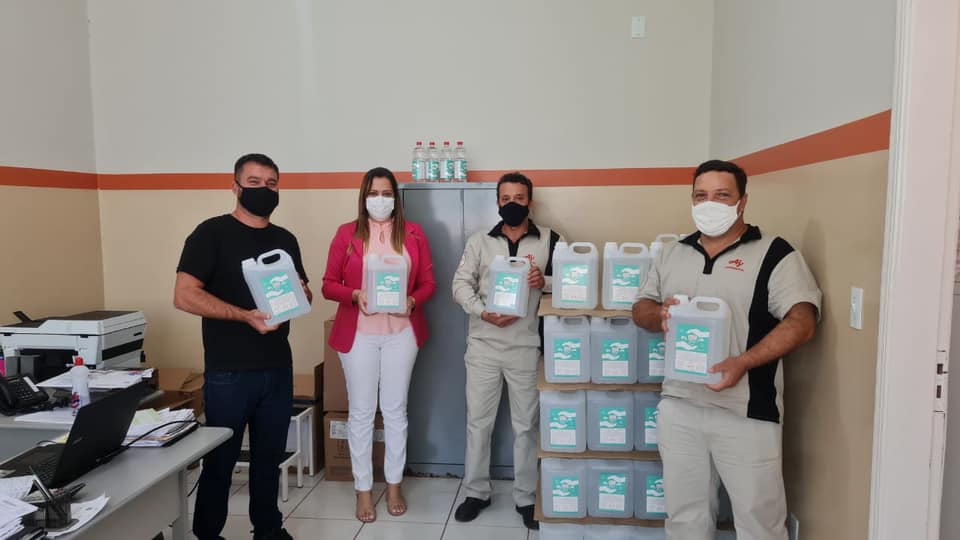 Empresa Ajinomoto doa 860 litros de álcool 70% para Prefeitura de Valparaíso