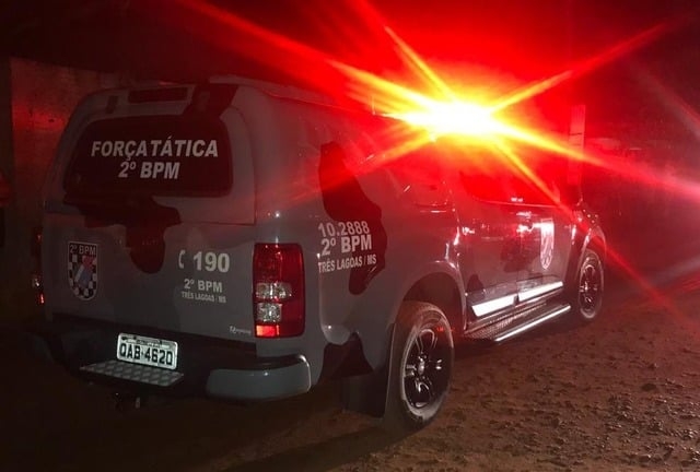 Polícia Militar acaba com festa clandestina em Três Lagoas. 20 (vinte) pessoas foram levadas para Delegacia e os responsáveis poderão pegar até 5 anos de detenção.
