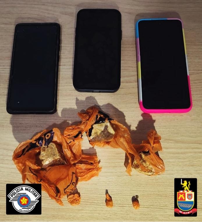 Força Tática de Andradina apreende 03 celulares e prende dono de bar por tráfico de drogas em Mirandópolis