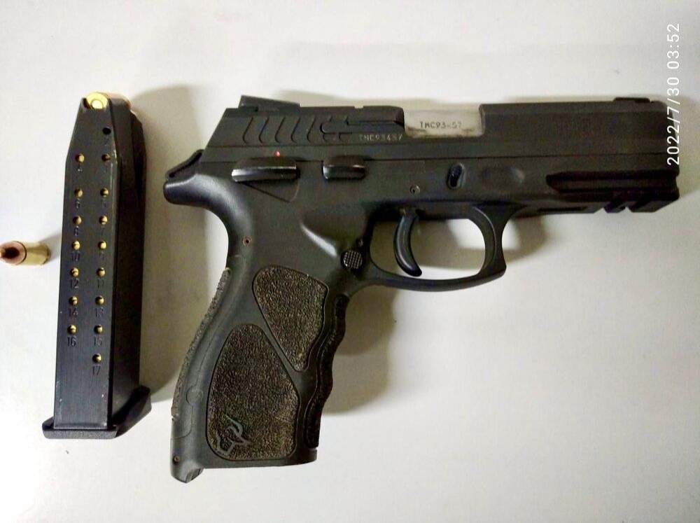 Veterinário bate carro com sinais de alcoolismo e é autuado por porte ilegal de arma pela Polícia Militar de Andradina