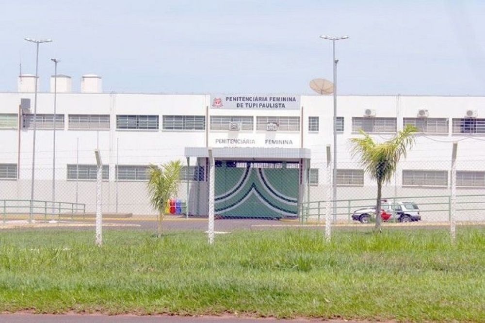 Presas da Penitenciária Feminina de Tupi Paulista vão confeccionar máscaras para proteção contra coronavírus