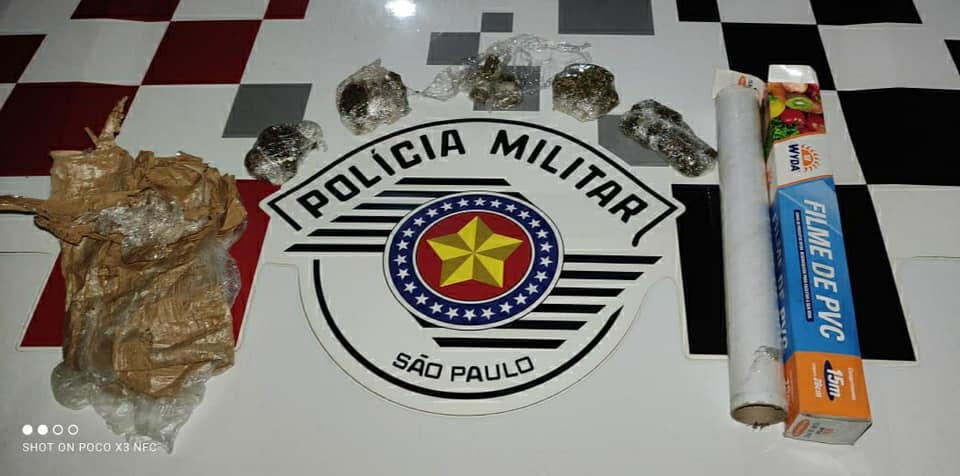 Força Tática de Andradina realizando patrulhamento prende indivíduo e apreende menor por tráfico no Jardim Santa Cecília