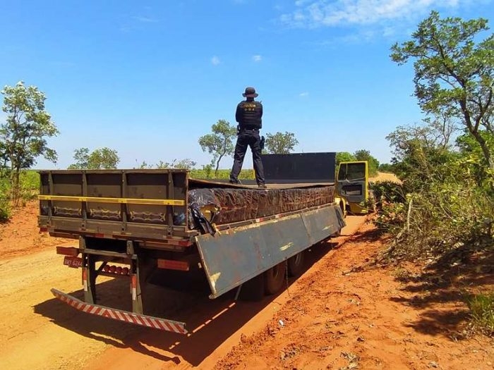 DOF apreende caminhão com 6 toneladas de maconha em Brasilândia
