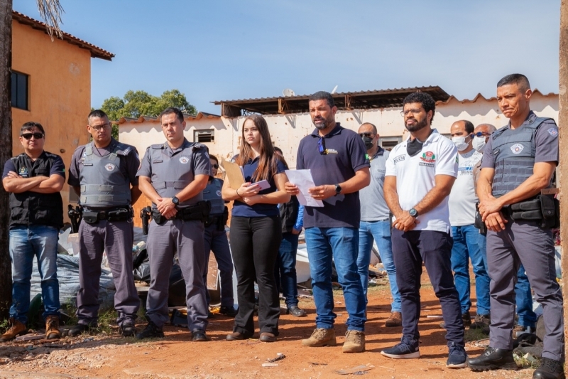 Força Tarefa de Andradina faz fiscalização de ferro velho no Santa Cecília