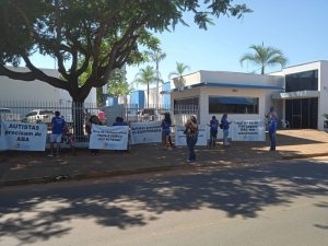 Após manifesto vereadores de Três Lagoas se reúnem com famílias de autistas