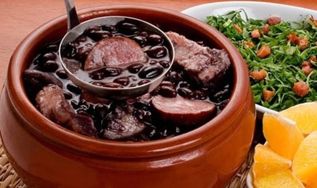 LIONS CLUBE DE TUPI PAULISTA PROMOVE DRIVE THRU DA FEIJOADA