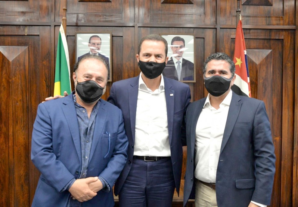 Marco Pilla auxilia prefeito de Andradina em agenda com Secretários do Estado