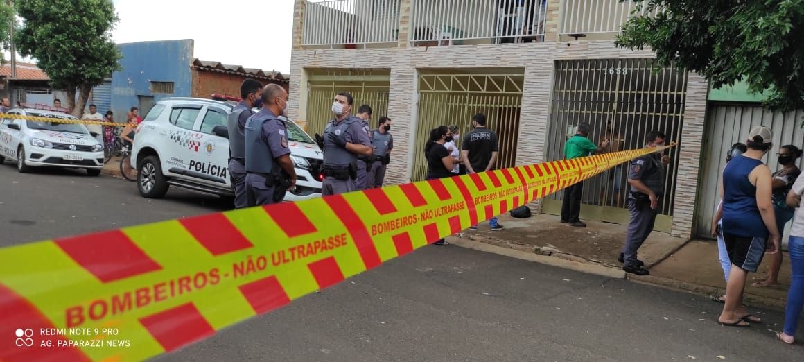 ​Homem mata esposa e comete suicídio na frente das filhas, em Pereira Barreto