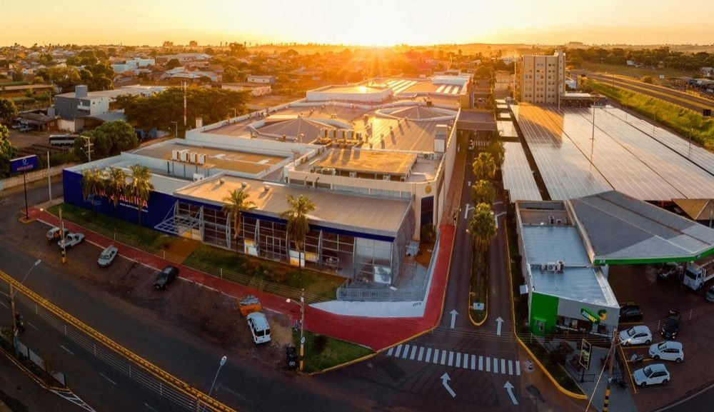 Em Andradina depois de dois meses fechado Oeste Plaza Shopping reabre com inauguração