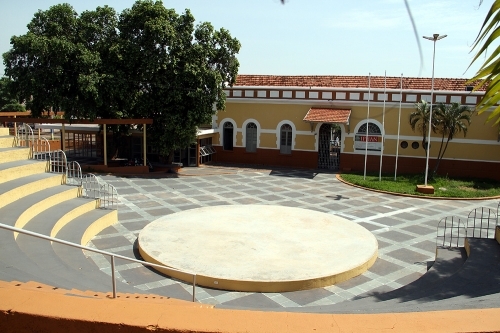 Polícia Militar de Selvíria prende autor e apreende adolescente por tráfico de drogas