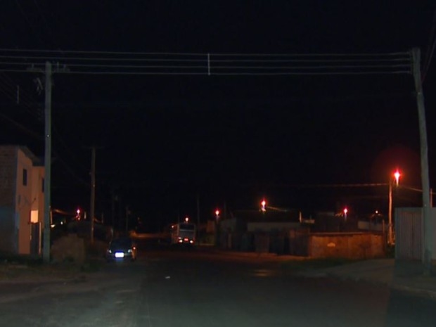 Em Andradina falta de iluminação em ruas de diferentes bairros da cidade preocupa Rodarte