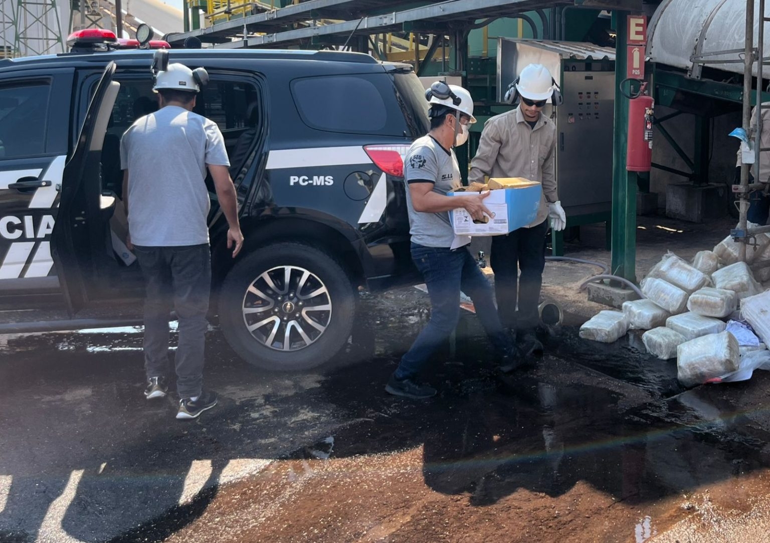 3º DP incinera 300 quilos de drogas apreendidas em operações contra o tráfico em Três Lagoas