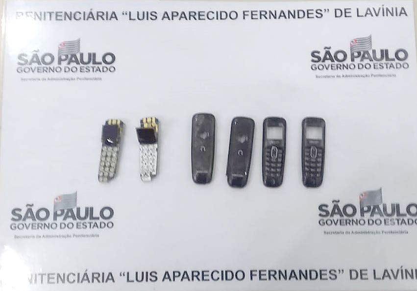 Agentes da Penitenciária 2 de Lavínia apreendem 02 aparelhos micro celular com visitante