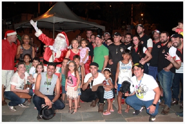 EM TRÊS LAGOAS ALUNOS DA ESCOLA MUNICIPAL DA VILA PILOTO ENTREGAM PRESENTES NO ‘LAR DOS IDOSOS’