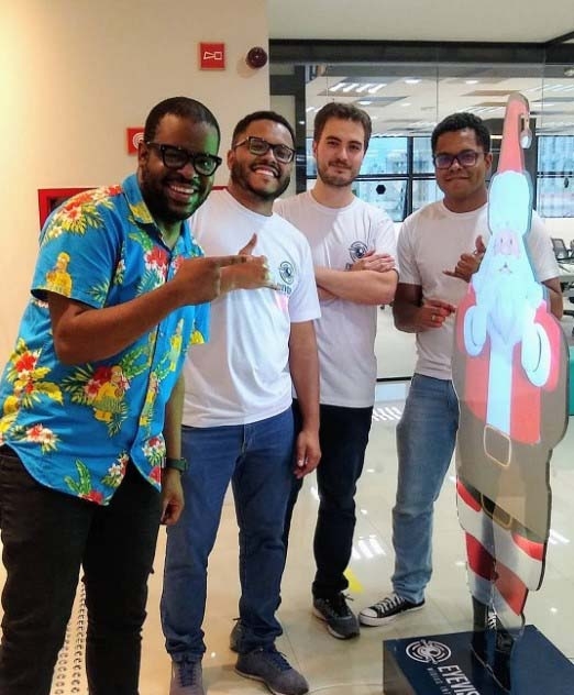 Andradinenses inovam e criam Startup de Inteligência Artificial e hoje tem exposição no Oeste Plaza Shopping