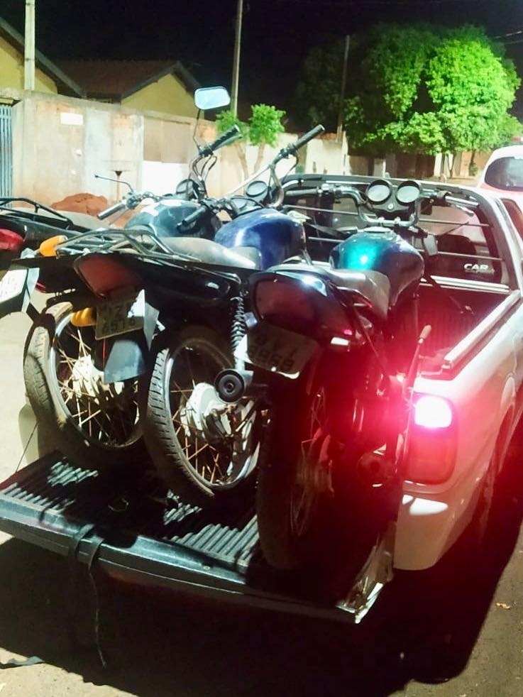 Polícia Militar de Pereira Barreto prende homem e apreende adolescentes por furto de 03 motocicletas