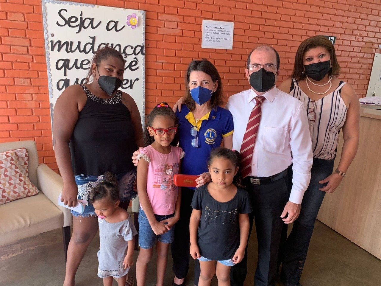 Lions Clube Andradina entregou óculos para alunos da Escola Municipal Zoraide de Carvalho