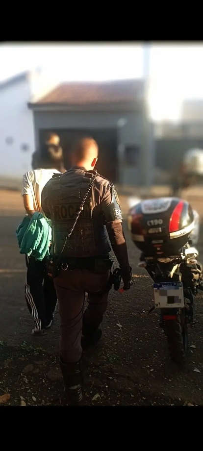 Polícia Militar de Birigui prendeu condenada por tráfico no bairro Quemil