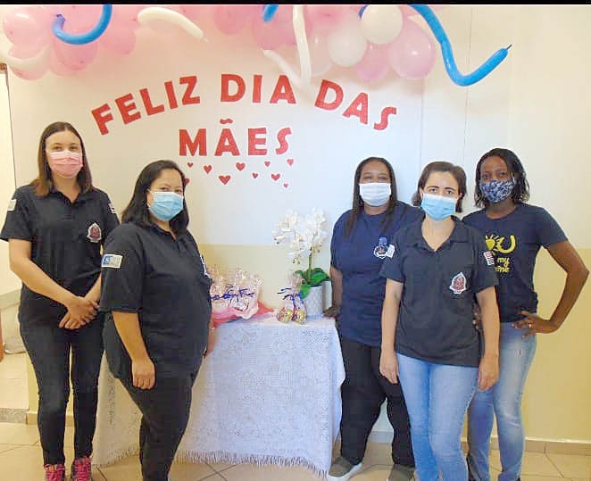 MÃES SÃO HOMENAGEADAS NO CDP DE LAVÍNIA