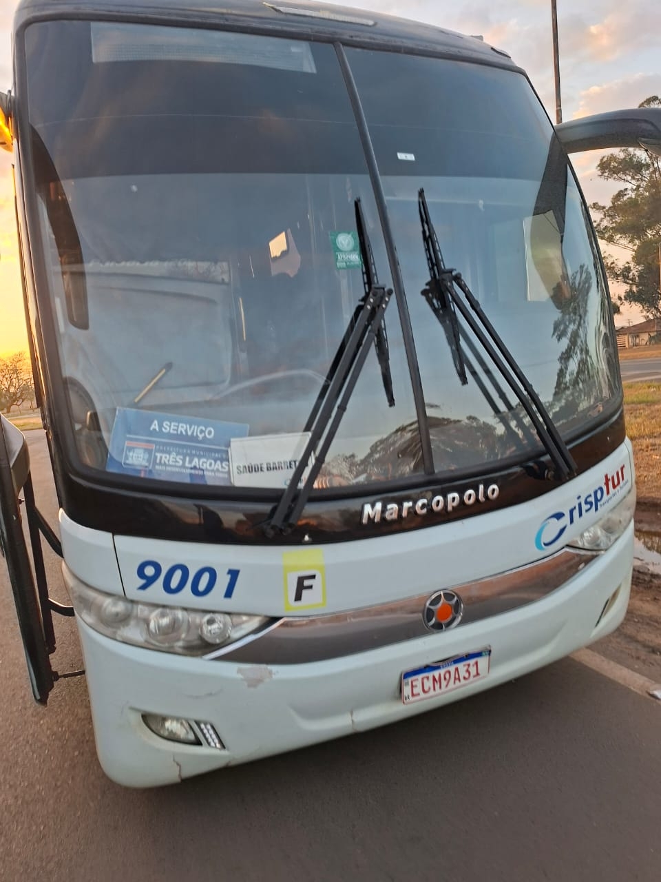 Ônibus de pacientes oncológicos de Três Lagoas quebra pela segunda vez em um mês na estrada a caminho de Barretos