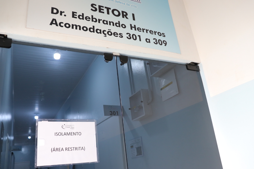 PACIENTE ISOLADO NA SANTA CASA DE ANDRADINA COM SUSPEITA DE CORONAVÍRUS CONTINUA COM QUADRO ESTÁVEL