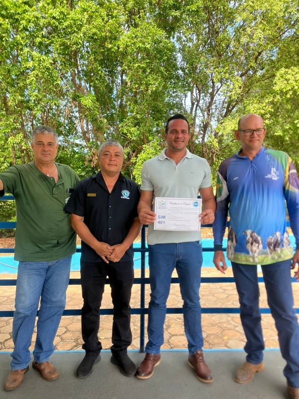 Associação dos Produtores de Leite de Andradina recebe certificação do Serviço de Inspeção Municipal