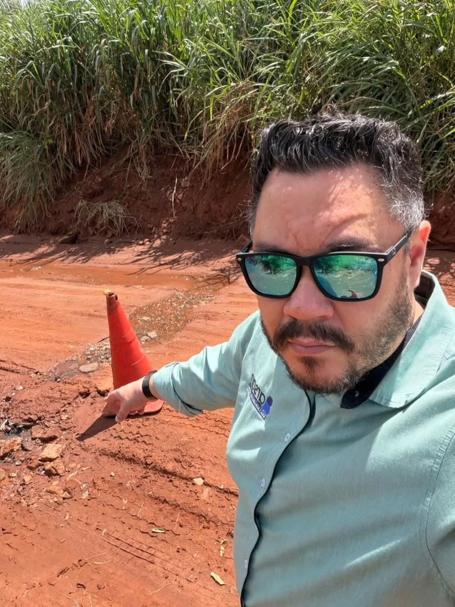 ARSAN REALIZA AUTUAÇÃO POR VAZAMENTO DE ESGOTO NA VIA EM ANDRADINA