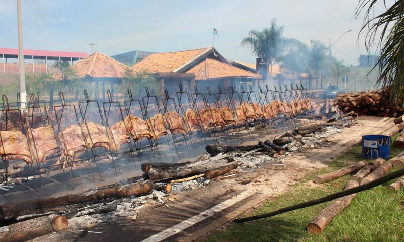 A sorte andou em Andradina!  Moradores ganharam dois carros zero km