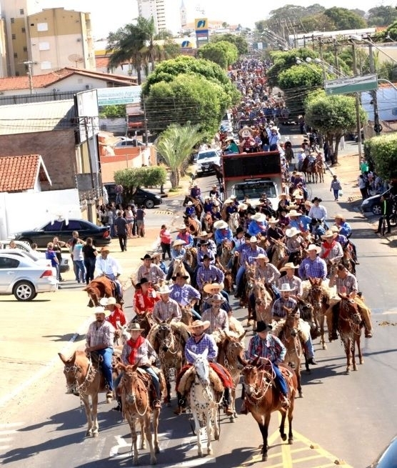 Prefeito de Três Lagoas veja a situação desoladora, cruel e reveladora de sua administração com o tradicional parquinho das nossas crianças
