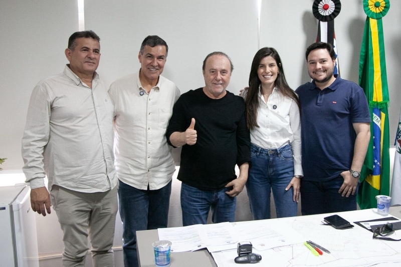 Prefeito de Andradina recebe a visita dos deputados Dani Alonso e Capitão Augusto