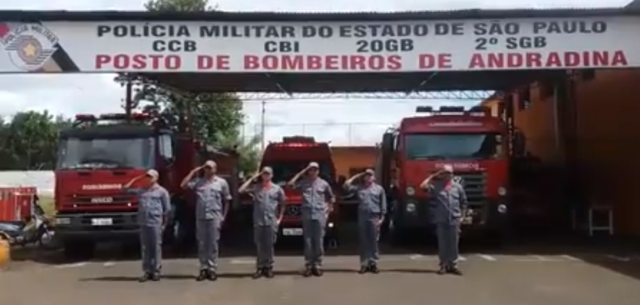 Prefeitura de Valparaíso: Primeira turma do curso de operador de colhedora participa da aula prática