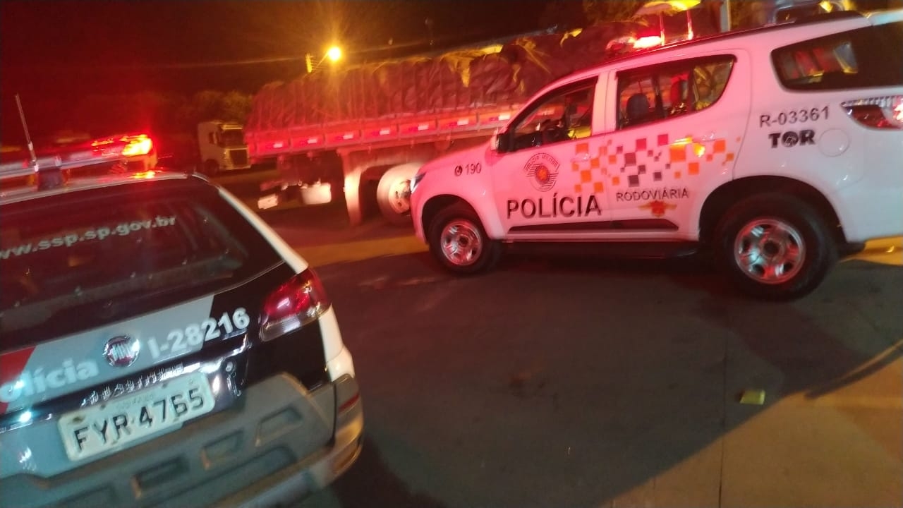 AÇÃO CONJUNTA DA POLÍCIA MILITAR DE SUD MENNUCCI E RODOVIÁRIA APREENDE MAIS DE 1 TONELADA DE MACONHA