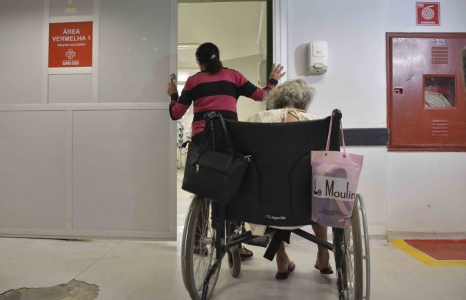 Águas Andradina apoia projeto de Equoterapia da APAE de Ada