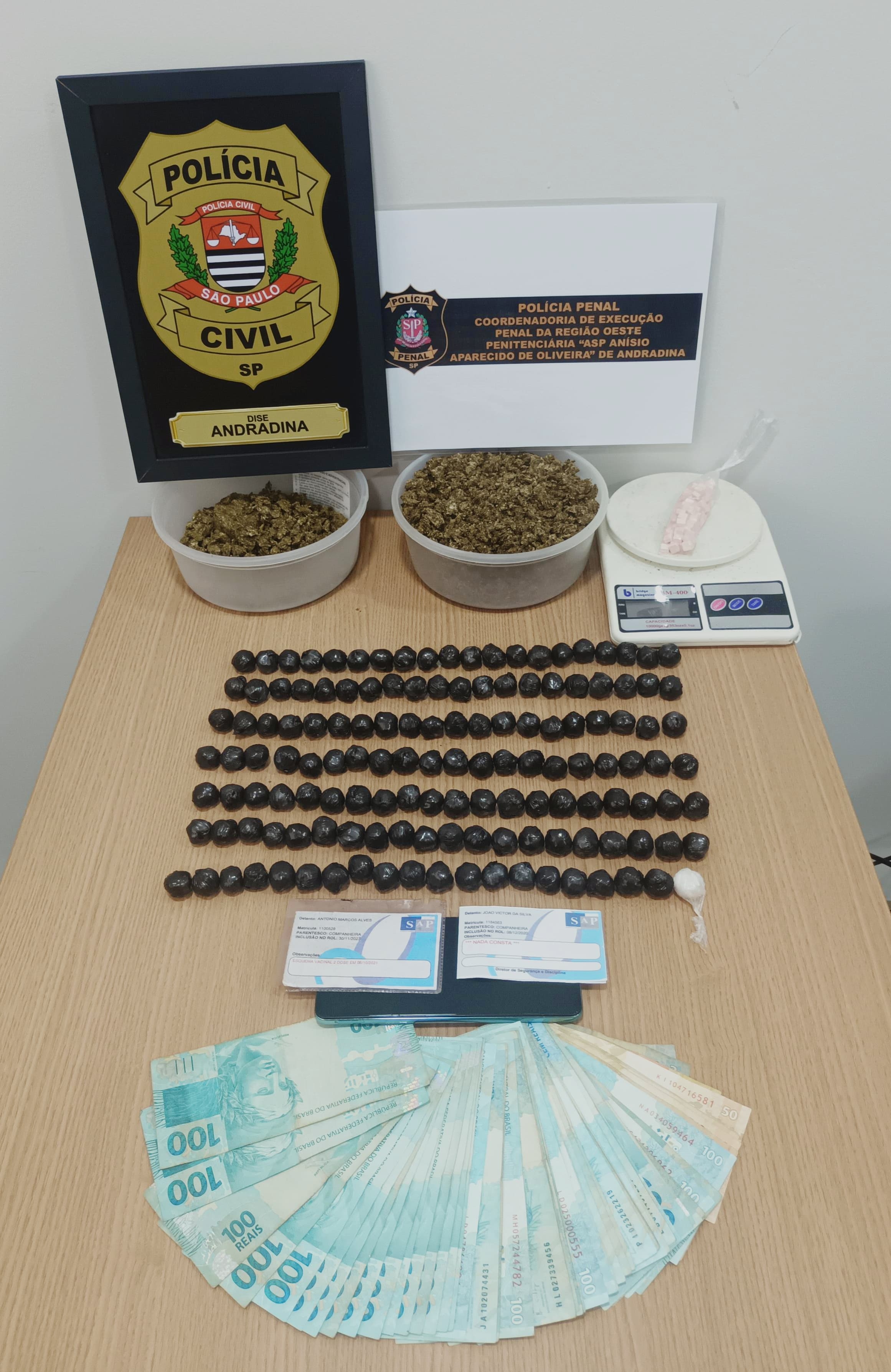Polícias Civil e Penal em trabalho conjunto prendem visitante com documento falso, 1 Kg de maconha e 5.316,00 reais