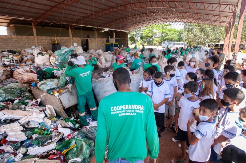 Em Andradina alunos do “Ondina” vão conhecer cooperativa de recicláveis