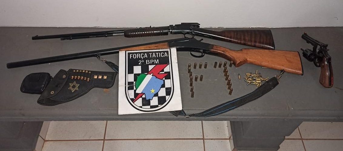 Força Tática de Três Lagoas em ação prende homem enfurecido e com 03 armas de fogo em uma chácara na BR 262