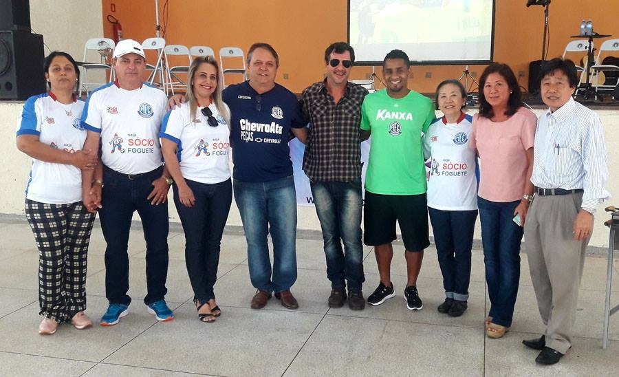 Consumidores Shopping de Andradina realiza promoção Bota Fora