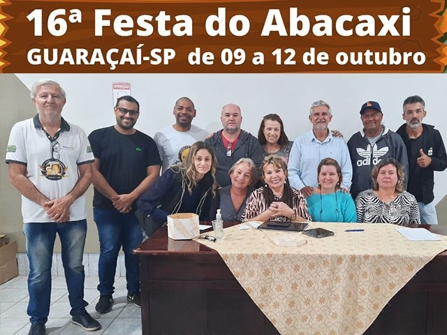 Prefeito de Guaraçai se reúne com entidades para sorteio das barracas na Festa do Abacaxi