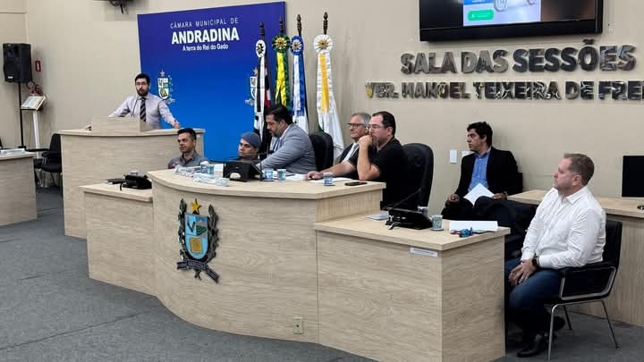 Câmara de Andradina faz audiência pública sobre bicicleta elétrica com plenário lotado