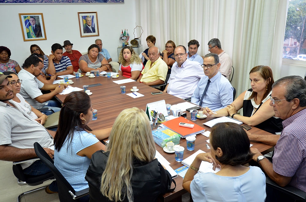 Consórcio viabiliza recursos para 1.232 cirurgias em pacientes do SUS de 16 municípios da região. Só para Andradina estão previstas 1.000 cirurgias de cataratas !!!