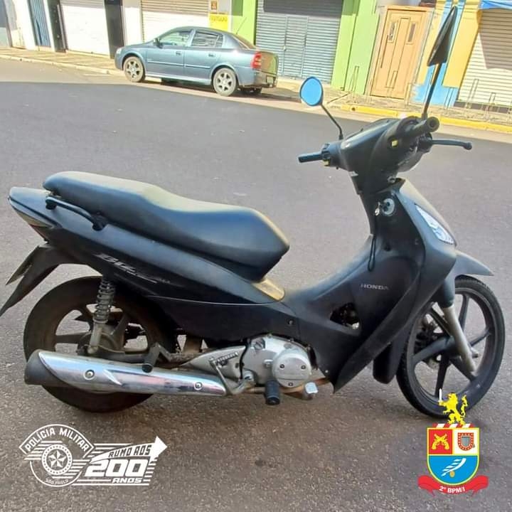 POLÍCIA MILITAR RECUPERA MOTONETA DE ORIGEM SUSPEITA