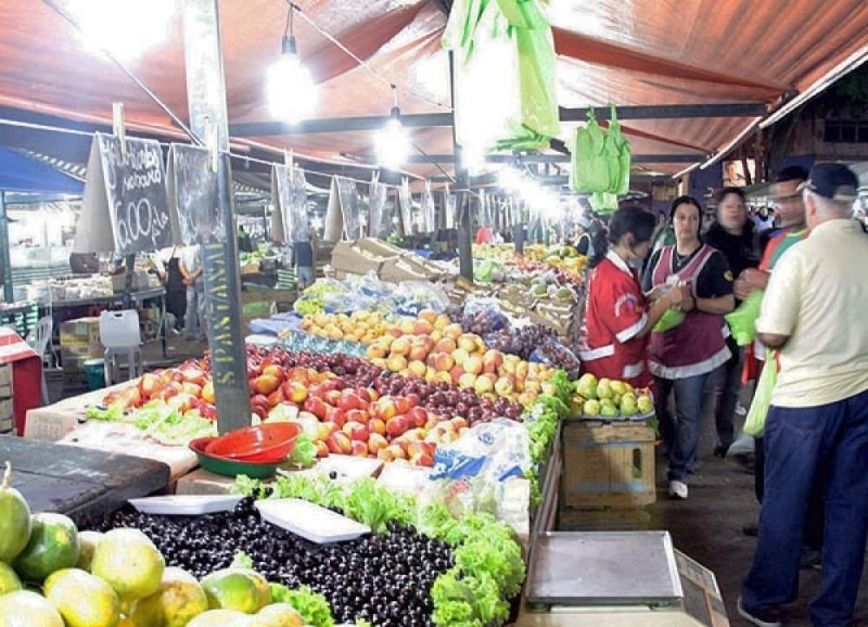 Eu ouvi feira? Dia de feira é todo dia. Veja a programação completa em Andradina: