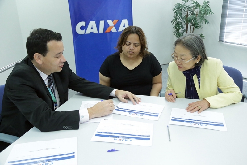 Tamiko assina quase R$ 2 milhões em convênios e aproxima Andradina dos 100% de ruas asfaltadas