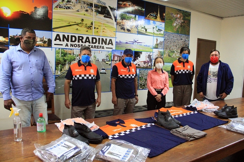 Guardas Municipais recebem uniforme e equipamento de segurança do Governo de Andradina