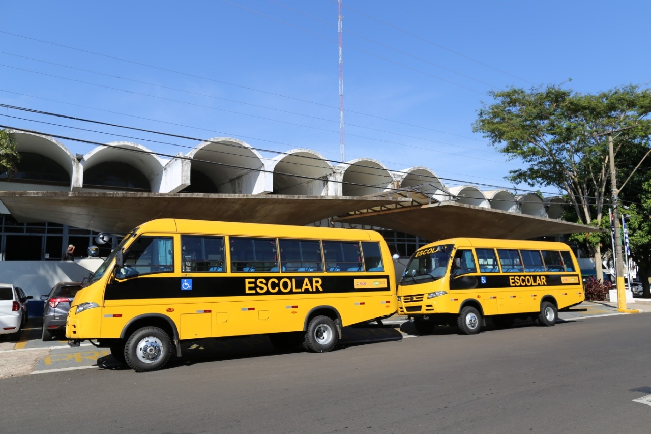 Em Andradina a prefeita, assessores e vereadores gastaram R$ 227.759,73, até o presente momento em viagens