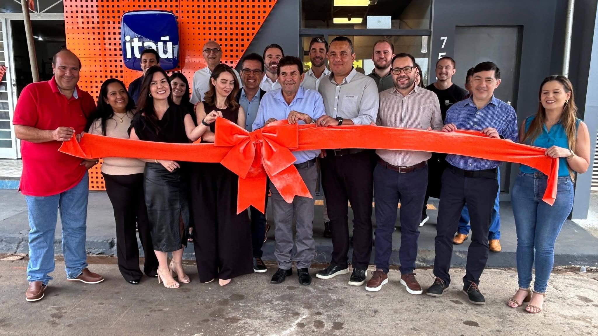 Itaú inaugura ponto de atendimento em Inocência (MS)