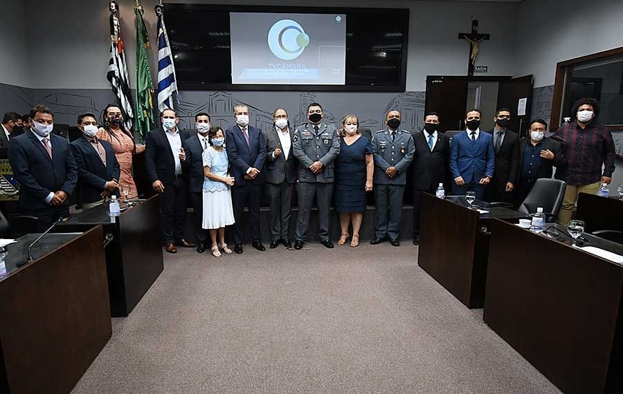 Legislativo e executivo: Vereadores, prefeito e vice são empossados em Araçatuba