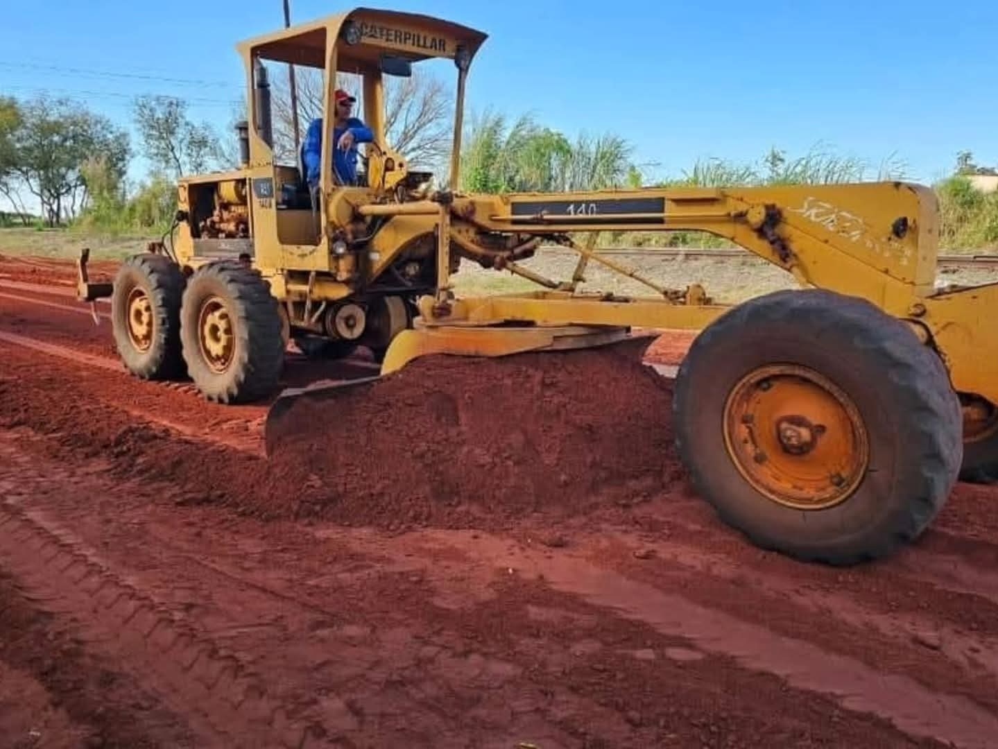 Vereadores aprovam valor de R$ 510 mil para compra de motoniveladora para atender a zona rural de Castilho