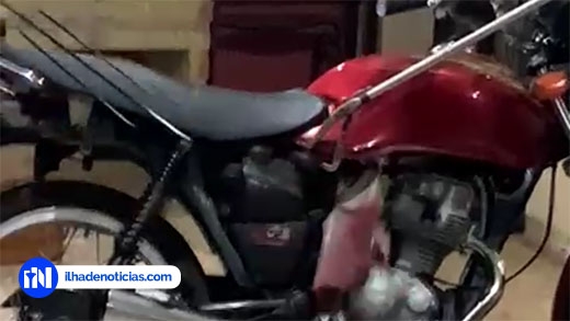 Cobra é encontrada dentro de motocicleta no Jardim Aeroporto em Ilha Solteira
