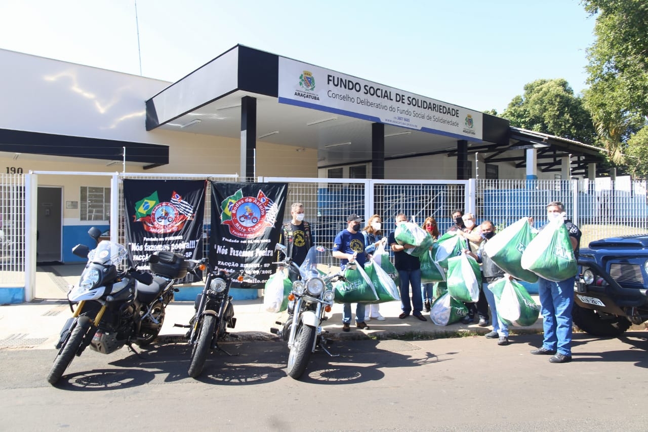 Fundo Social de Araçatuba recebe cobertores do Moto Clube Bodes do Asfalto